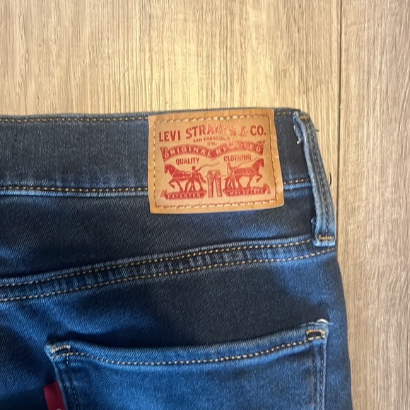 Levi’s 720 Stretch High Rise Super Skinny Jeans - Picture 9 of 10